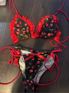 Rare authentic vintage Y2K Space Cowgirls LA cherry bikini set medium large